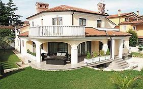 Apartments Villa Teuta